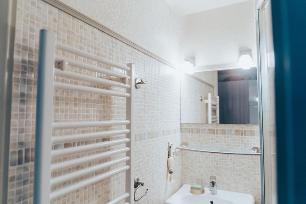 Village Naturiste Villa 2/4 Pers Avec Terrasse 아그 외부 사진